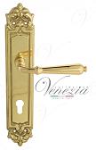Дверная ручка Venezia на планке PL96 мод. Classic (полир. латунь) под цилиндр